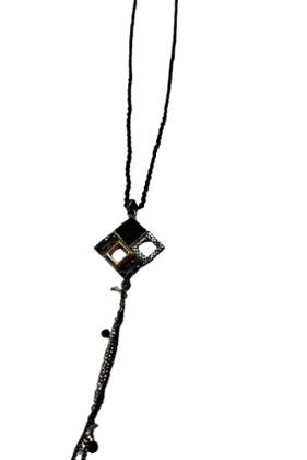 COLLIER