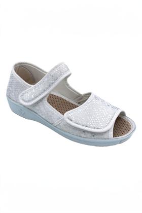 SANDALES AVEC VELCRO