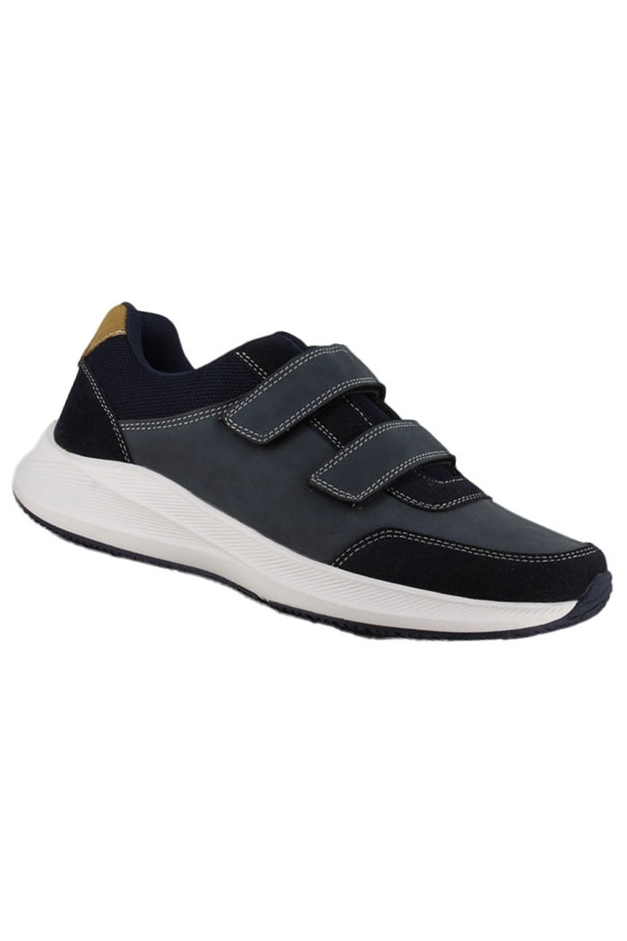CHAUSSURES AVEC VELCRO