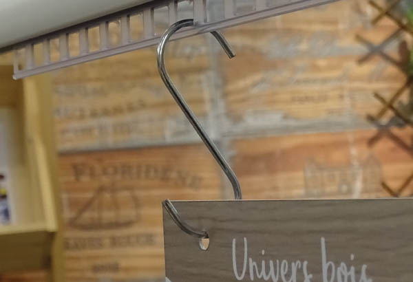 Crochet en "S" avec fil métal de Ø 2,5 mm - Hauteur 65 mm