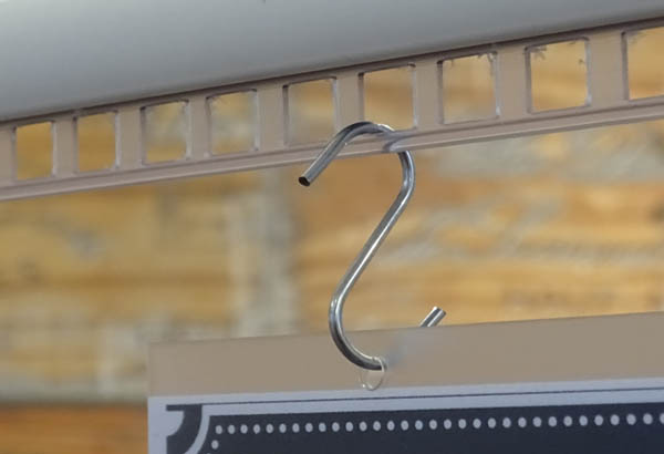 Crochet S en métal - Fil de Ø 2 mm - Hauteur 32 mm