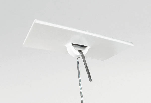 Crochet fermé en PVC blanc avec base adhésive rectangle de 20 x 40 mm - Platine