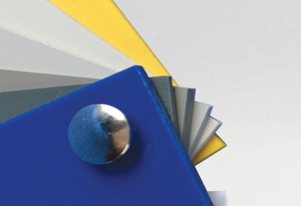 Vis de reliure de Ø 5 mm en métal argenté avec serrage non permanent de 15 mm