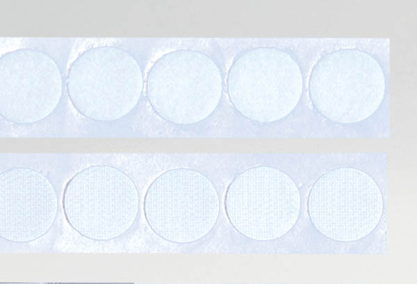 Pastille adhésivée CARAFIX® Ø 19 mm blanche - Ruban boucle