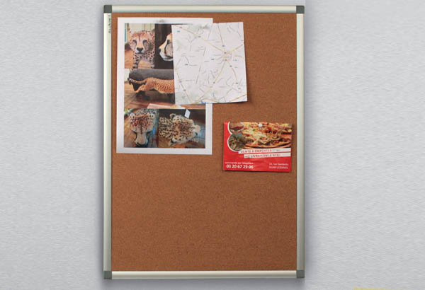 Tableau en liège avec profil en aluminium - 600 x 450 mm