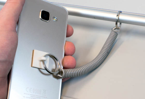 Système antivol câble plastique et base adhésive