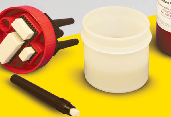 Pot de Ø 110 mm avec 4 feutres permanents - Hauteur 240 mm