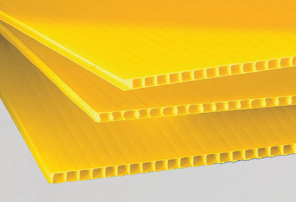 Plaque polypro alvéolaire jaune or de 3 mm et 450g - 800 x 1200 mm
