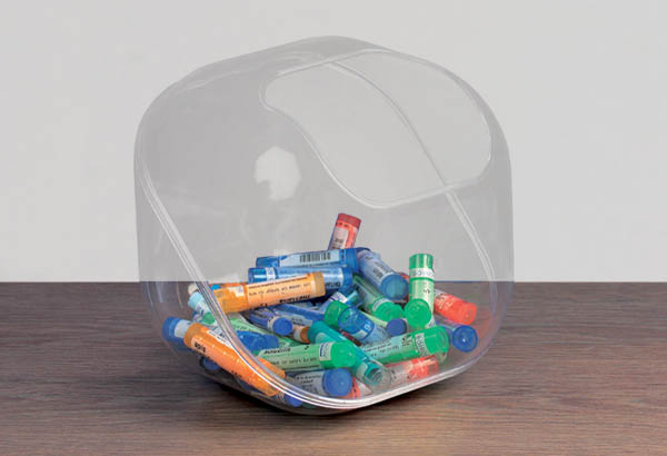 Boite distributrice en injecté transparent de 19 x 19 x H 21 cm
