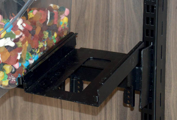 Sabot en métal époxy noir pour bac à râteau - 117 x 149 x 249 mm