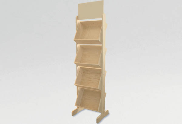Présentoir bouteilles en bois avec porte-fronton amovible