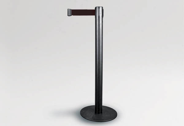 Kit poteau de 950 mm avec sangle noire de 2 m et socle noir de Ø 360 mm