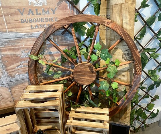 Je mets en scène grâce à des décorations thématiques