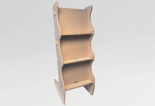 Présentoir de sol à poser en bois - 3 tablettes de 450 x 100 mm