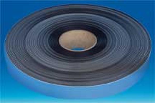 Rouleau magnétique adhésif spécial surface non plane 19 mm x 30 m