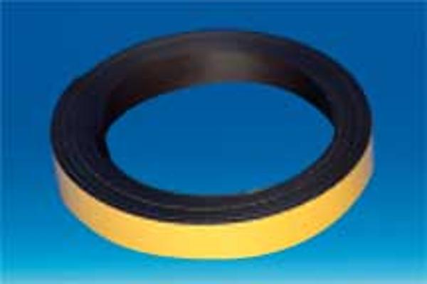 Rouleau magnétique adhésivé 12.7  mm x 10 m - Ép 1 mm