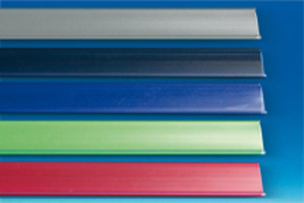 Porte-étiquette extrudé fond noir Adh. au dos 40 x 1330 mm