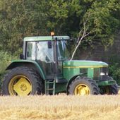 JOHN DEERE