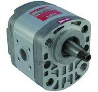 PUMP FOR STILT TRACTOR BOBARD