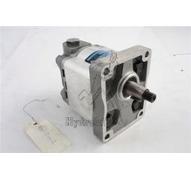 SAUER PUMP FOR TRACTOR SAME