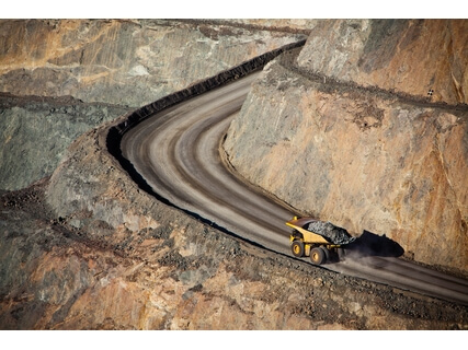 Emergency steering on a dumper